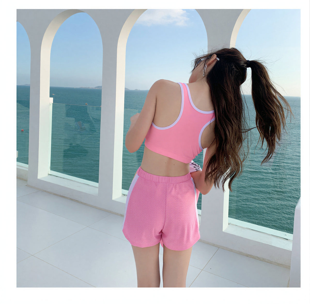 フード付き ゆったり シーム切り替えデザイン セパレート3点セット水着（カバーアップ＋タンクトップ型水着＋ボクサーショーツ）