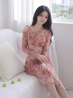 蝶と花柄プリント 長袖ワンピース